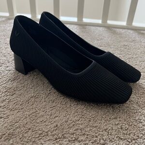 Vivaia Square Toe Chunky Heel